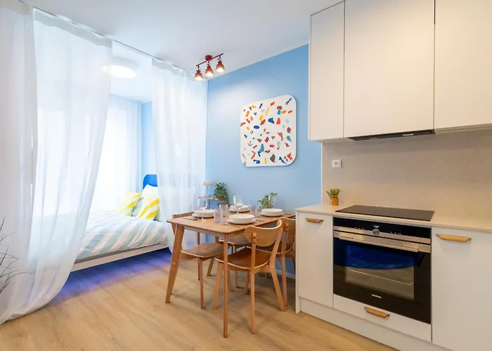 Colorful Apartment - Balcony, Free Parking, By Gravity Prague